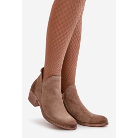 Zazoo 60475 Bottes à talons bas en daim pour femme, chauffées, beige foncé 1