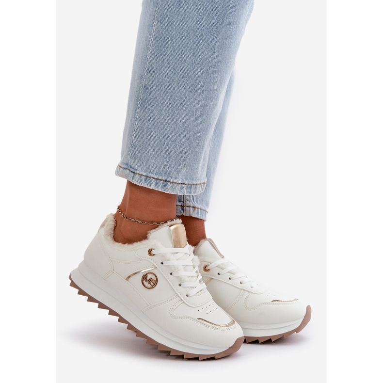 Chaussures de sport pour femmes avec isolation en fourrure sur la plateforme, blanches Lerisas 1