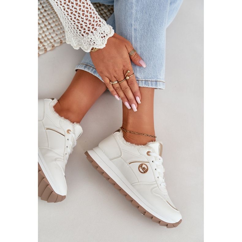 Chaussures de sport pour femmes avec isolation en fourrure sur la plateforme, blanches Lerisas 2