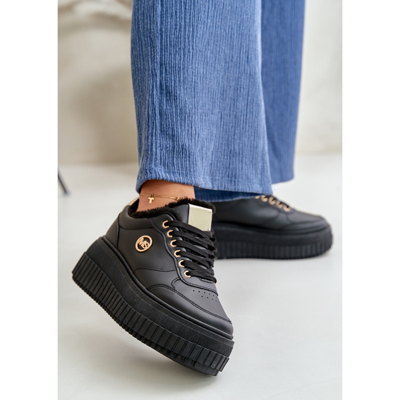 Baskets de sport isolées pour femmes avec semelle épaisse, noir Ardiela le noir 2