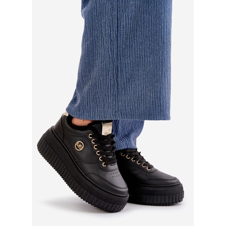 Baskets de sport isolées pour femmes avec semelle épaisse, noir Ardiela le noir 1