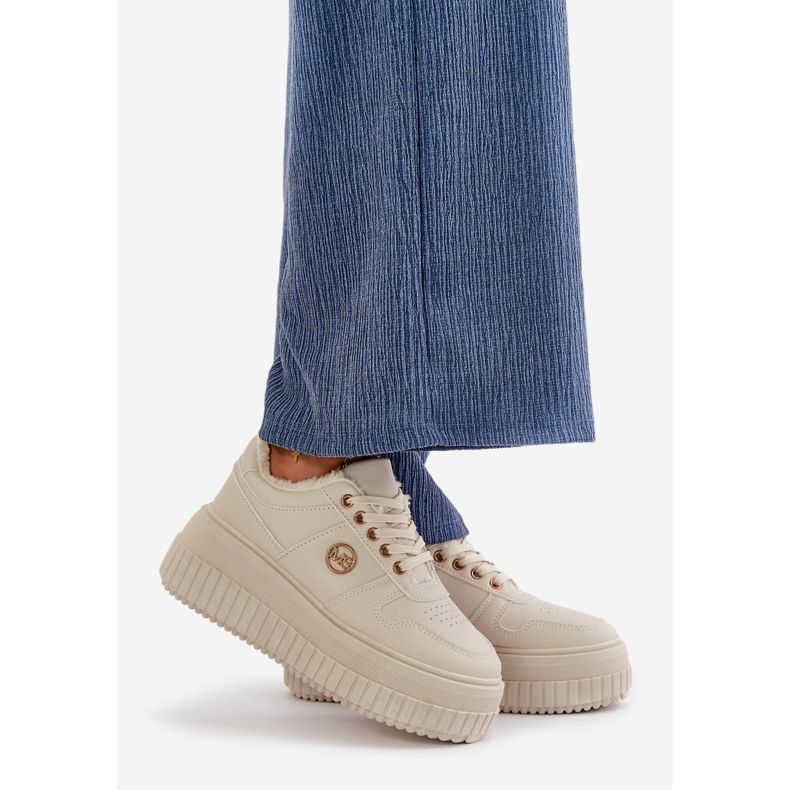 Baskets de sport isolées pour femmes avec semelle épaisse, beige Verissha 1 Baskets de sport isolées pour femmes avec semelle épaisse, beige Verissha 1