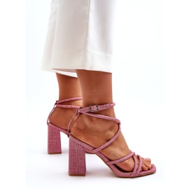 Sandales féminines sur le post Pink Stripes rose 3