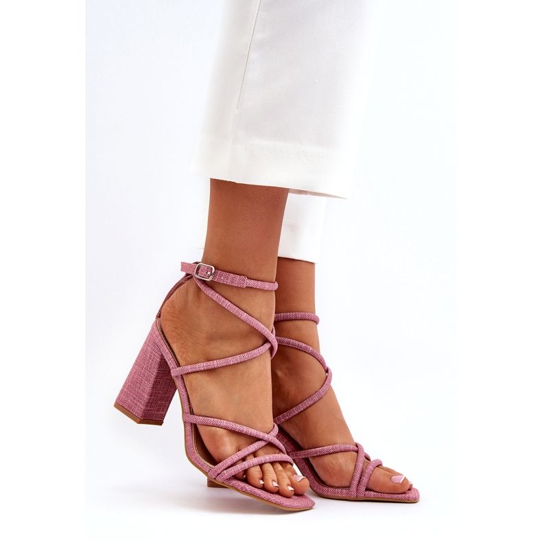 Sandales féminines sur le post Pink Stripes rose 1