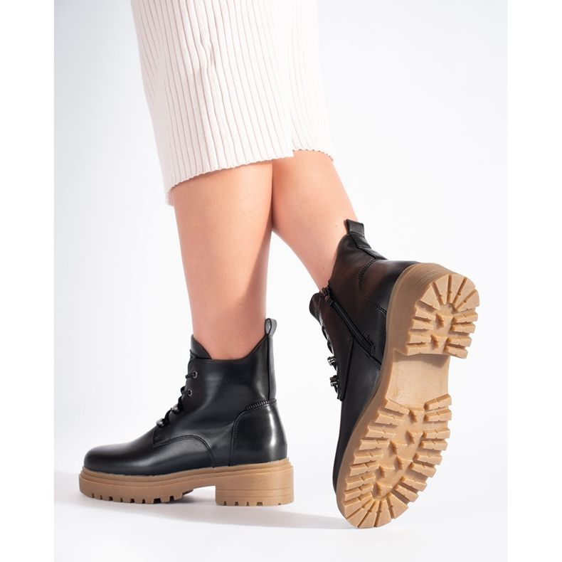 Bottines à lacets noires avec semelle beige par Sergio Leone 2