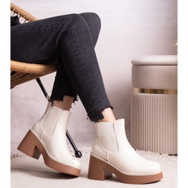 Bottines beiges de Lidea 2