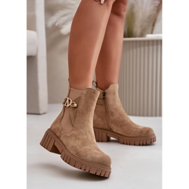 Bottines chaudes pour femmes en daim écologique beige avec détail doré Bervena 2