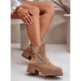 Bottines chaudes pour femmes en daim écologique beige avec détail doré Bervena 7