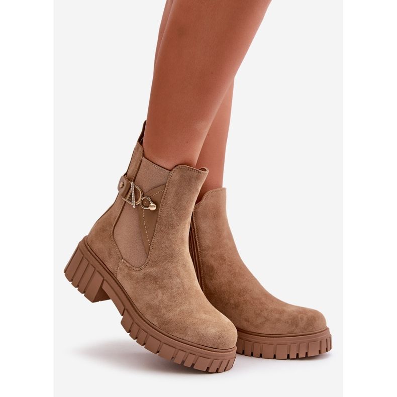 Bottines chaudes pour femmes en daim écologique beige avec détail doré Bervena 1