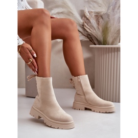 Bottines à talons plats en daim Lakyta beiges 9