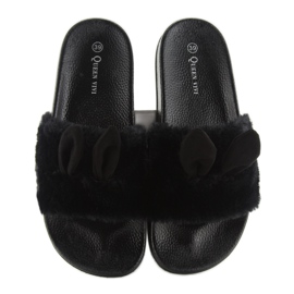 Chaussons noirs noirs avec fourrure et oreilles 1