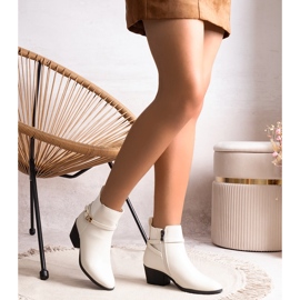 Bottines beiges d'Ibdis 1