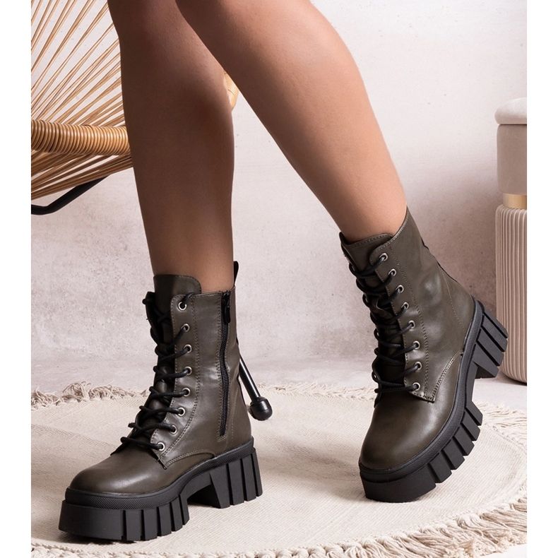 Bottes de randonnée vertes en cuir écologique Kalinara 1