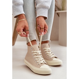 Baskets isolées pour femmes en cuir écologique beige Big Star OO274934 2