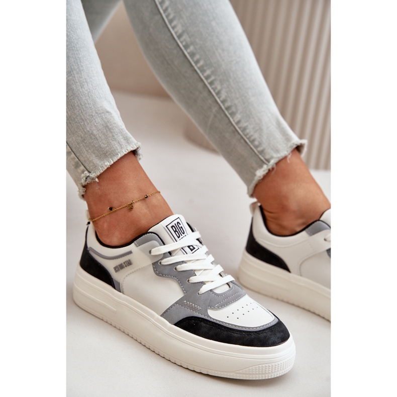 Baskets basses pour femmes en cuir écologique Big Star OO274028 blanc et gris blanche 2 Baskets basses pour femmes en cuir écologique Big Star OO274028 blanc et gris blanche 2