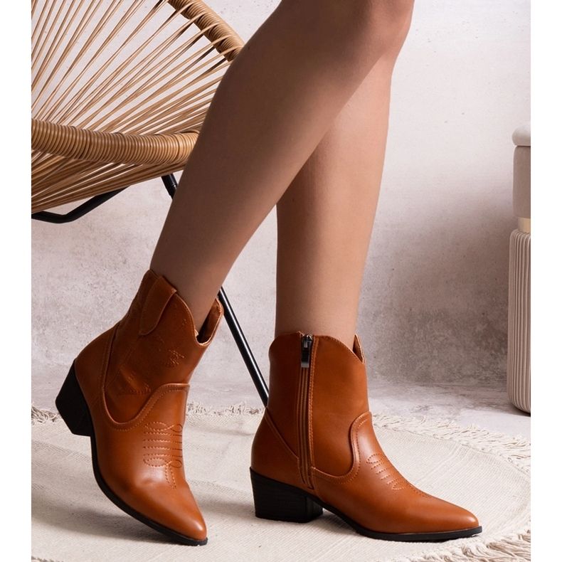 Bottes cowboy à talons hauts marron de Madia brun 1