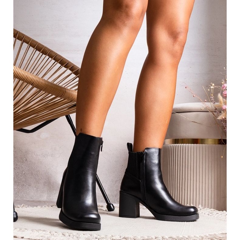 Bottines noires de Maysa le noir 1