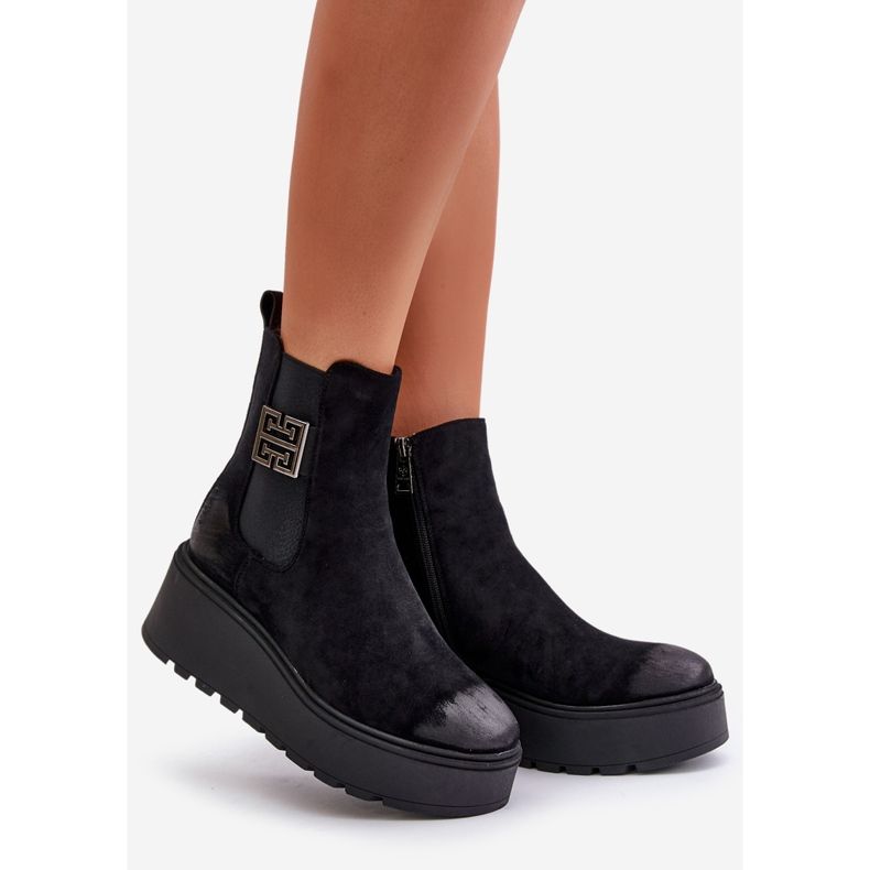 Bottines Chelsea isolées pour femmes sur semelle compensée et plateforme en daim écologique noir Vinceza 58339 1