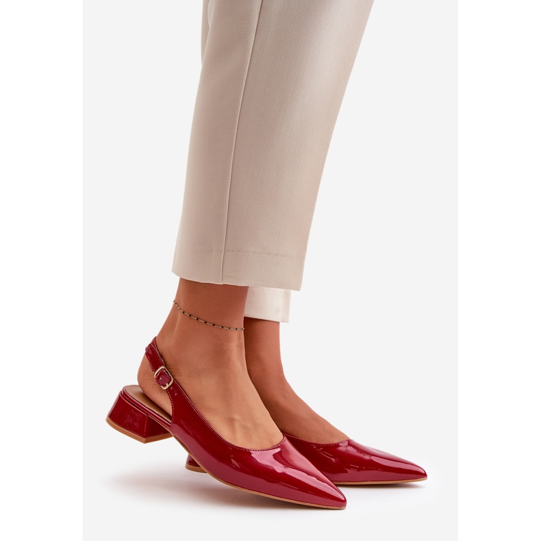 Ballerines en cuir verni sur talons bas à bouts pointus Anarinne rouge 1