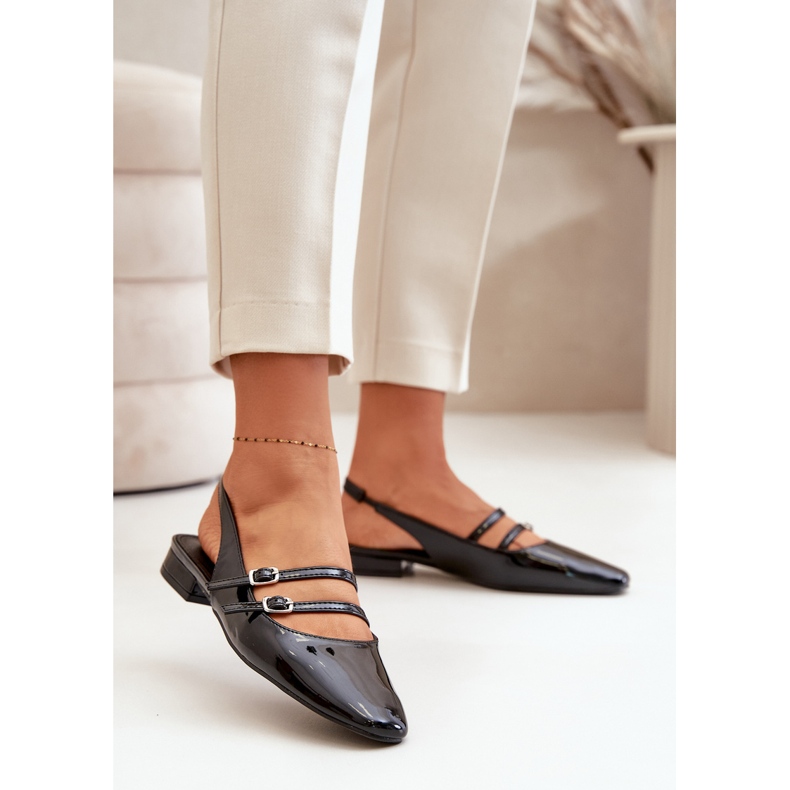 Ballerines En Cuir Verni Avec Lanières Sur Talons Bas, Bialettia Noir le noir 2