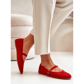 Ballerines plates rouges en daim écologique avec sangle Tirilina 5