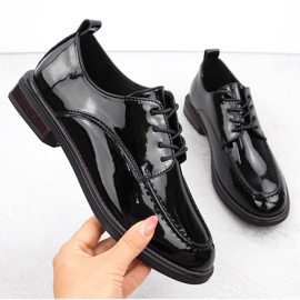 Chaussures femme en cuir verni noir Filippo DP6307/24 le noir 1