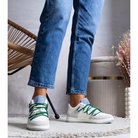 Baskets grises à lacets verts de chez Aucoin blanc 1