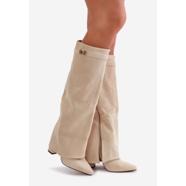 Bottes en daim écologique pour femmes avec dessus retroussé sur talon haut Bralise beige 1 Bottes en daim écologique pour femmes avec dessus retroussé sur talon haut Bralise beige 1