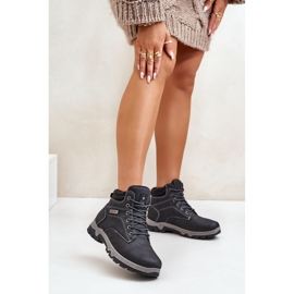 News Chaussures de trekking isolées pour hommes en cuir écologique, bleu marine Neramia 2