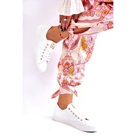 News Baskets Classiques Femme Blanc et Or Ecoma blanche 2