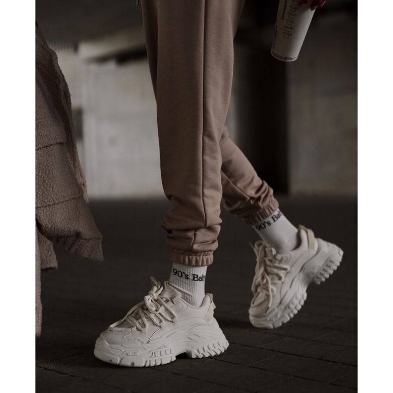 Baskets beige clair pour femmes sur semelle épaisse Nevela 2