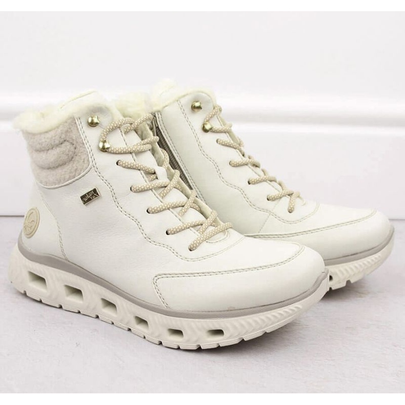 Bottes de sport isolées Rieker W RKR720 blanc blanche 2