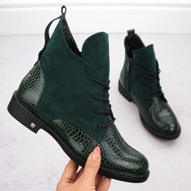 Bottines femme talon plat, isolées, vertes Potocki SZ12080 1