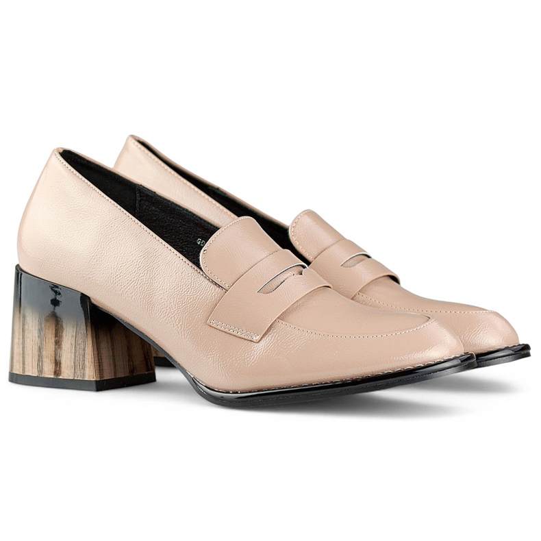 Chaussures femme beige vernis à talon bas et confortable 1 Chaussures femme beige vernis à talon bas et confortable 1