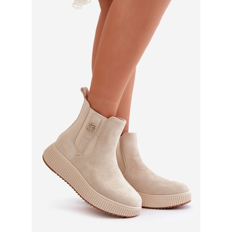 Bottes à enfiler pour femmes sur la plateforme avec une épingle, éco-daim, beige clair Ciatheia 1