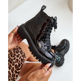 Bottines femme en cuir verni avec fermeture éclair et cœur décoratif, noir Obeena 2