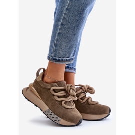 Baskets en daim pour femmes sur la plateforme avec laçage épais Artiker 54C1466 marron clair brun 1