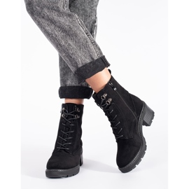 Bottines en daim noir à liens le noir 4