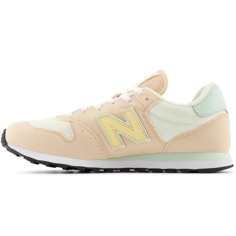 Chaussures de sport New Balance GW500FG2 beige 1