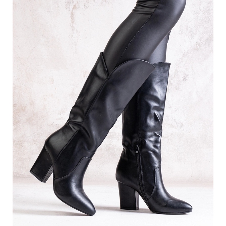 Bottes noires à talons hauts en cuir écologique Amare le noir 2