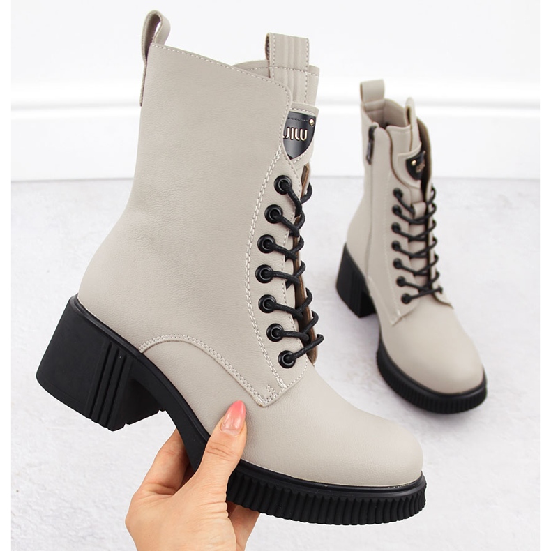 Bottines en cuir beiges pour femmes Vinceza 66671 1