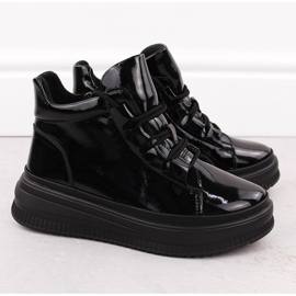 Bottines noires isolées en cuir verni pour femme Artiker 55C1049 2