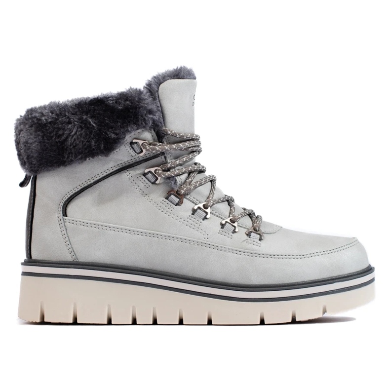 Trappeuses sur la plateforme gris 1