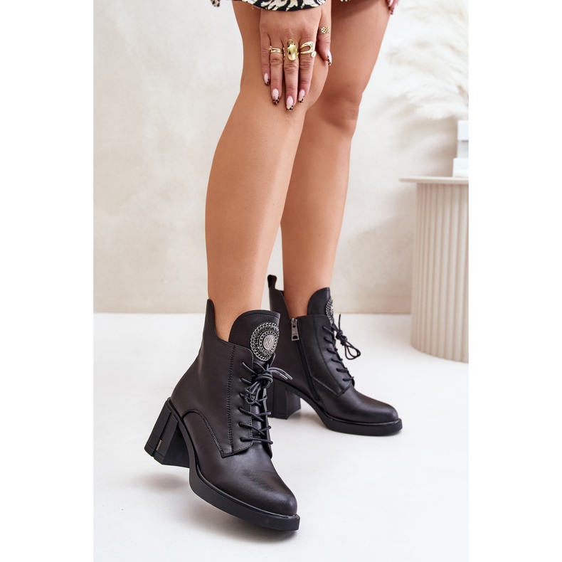 Bottines isolées à talons hauts massifs, cuir naturel, noir Vinceza 66676 2