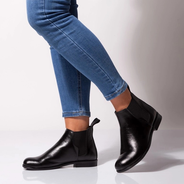 Bottines Chelsea plates femme, cuir noir Butdam Btk 1