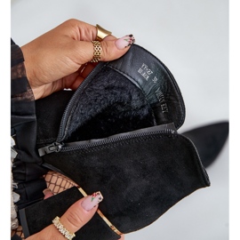 Bottes en daim écologique sur talon haut isolé noir Daivine le noir 8