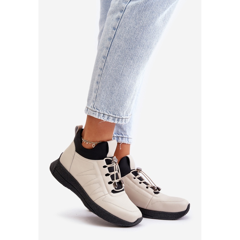 Chaussures de sport isolées en cuir avec fermeture éclair Artiker 55C0038 Beige 1 Chaussures de sport isolées en cuir avec fermeture éclair Artiker 55C0038 Beige 1