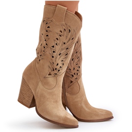 Bottines Mi-Mollet Ajourées sur Talon Haut Daim Lewski 3609 Beige 9