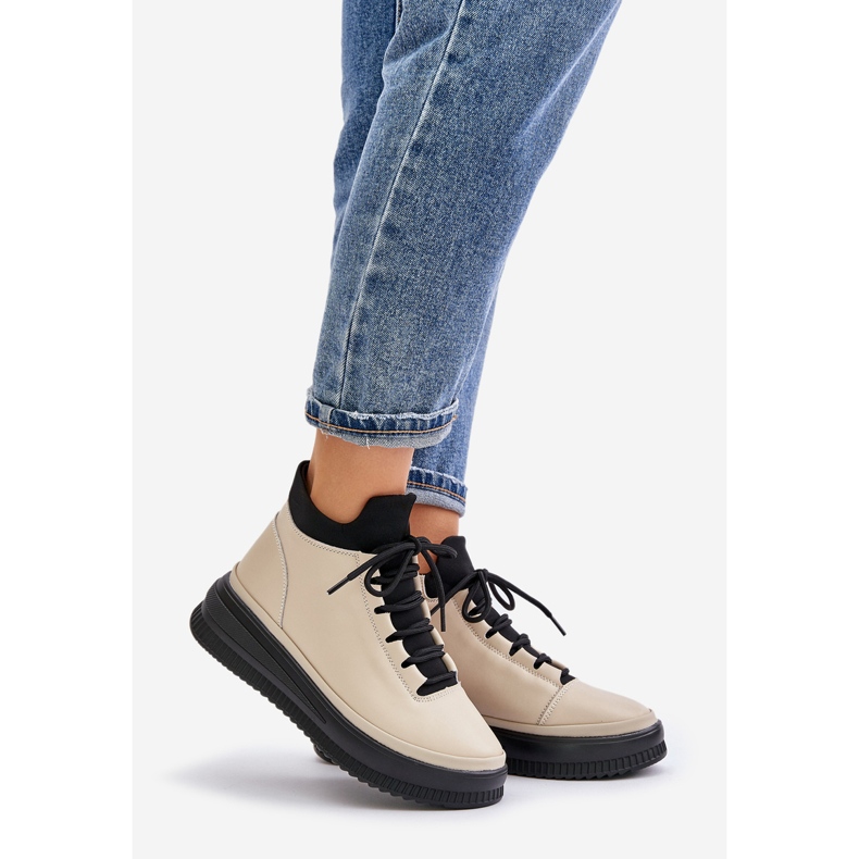 Chaussures de sport en cuir léger sur la plateforme Artiker 55C0554 Beige 1