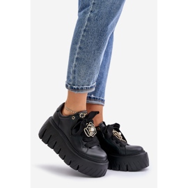 Baskets Pour Femmes Sur Semelle Massive Avec Décoration Dorée CheBello 4530 Noir 1